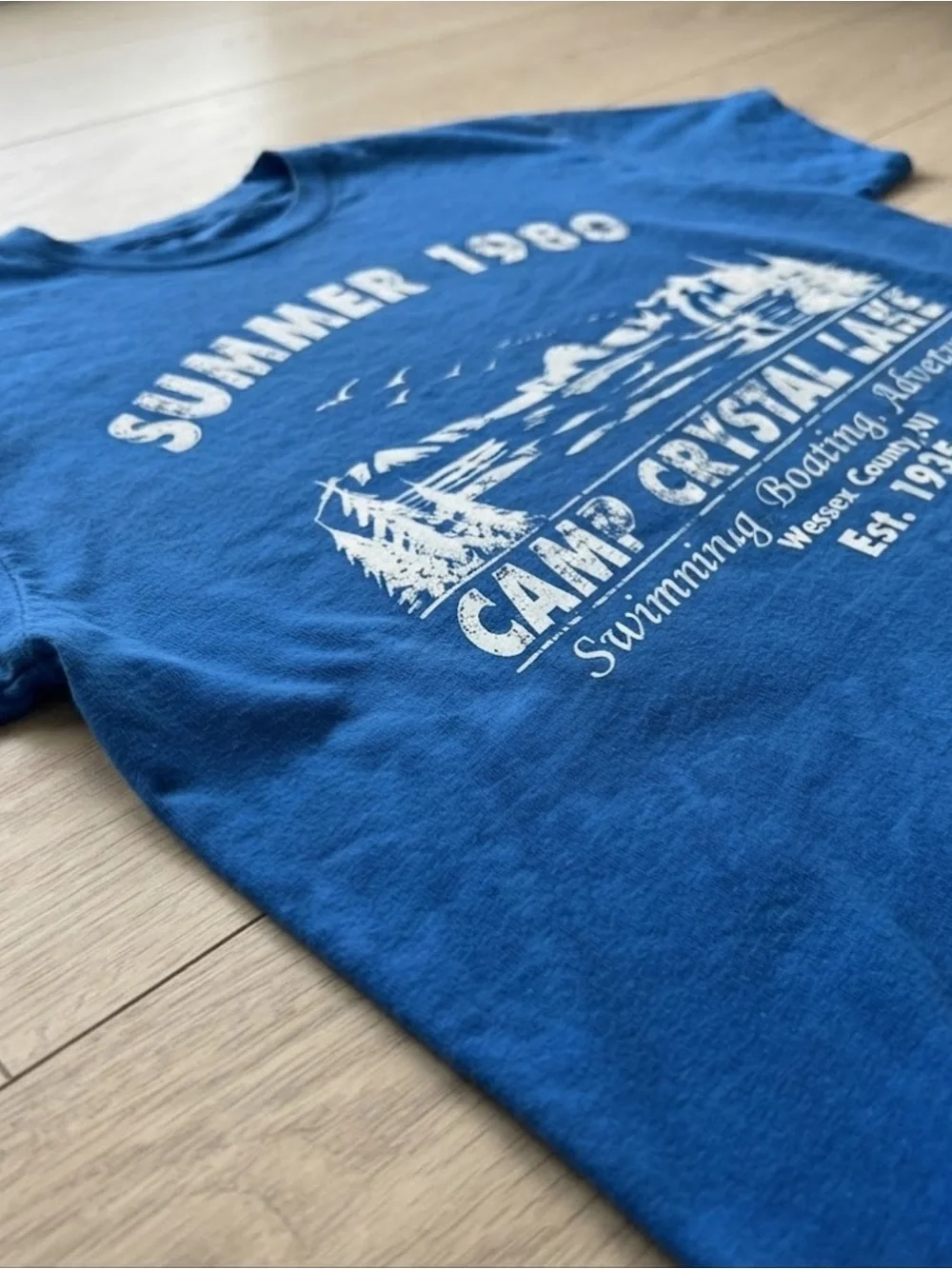 Camp Crystal Lake Gildan T-Shirt Graphic Tee Summer 1980